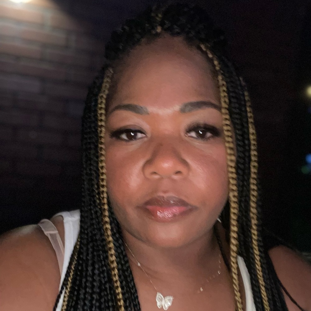 Meet your Posher, Sherina